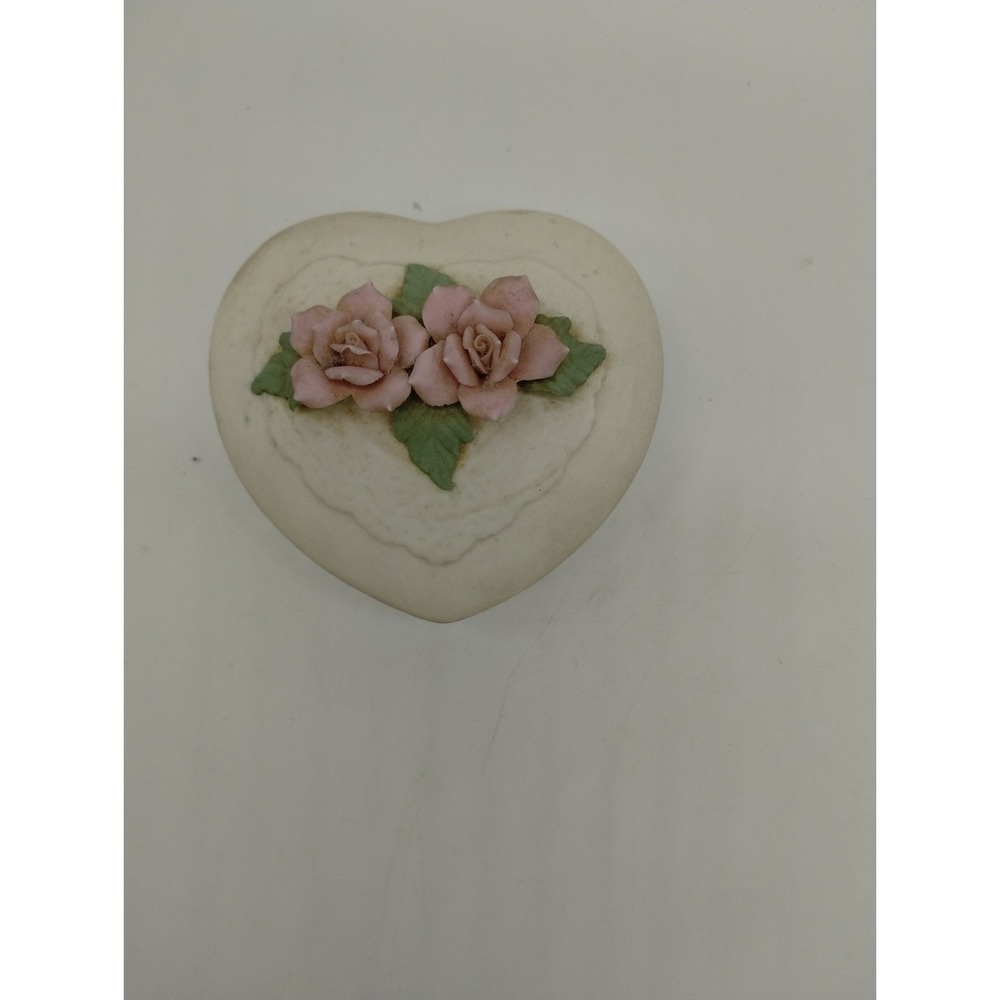 Small Vintage Porcelain Heart Rose Floral Trinket Box Made In Taiwan